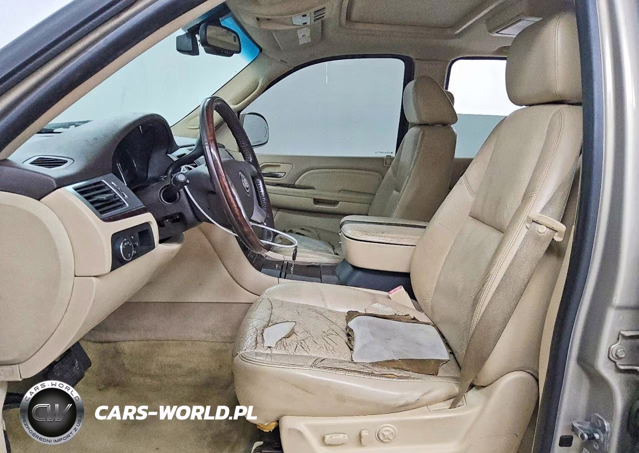 2007 Cadillac Escalade Luxury VIN:1GYFK63867R263361 - 7
