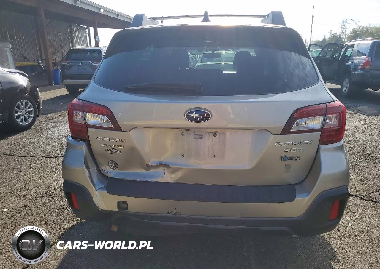 2018 Subaru Outback 3.6R Limited VIN:4S4BSENC5J3355406 - 6