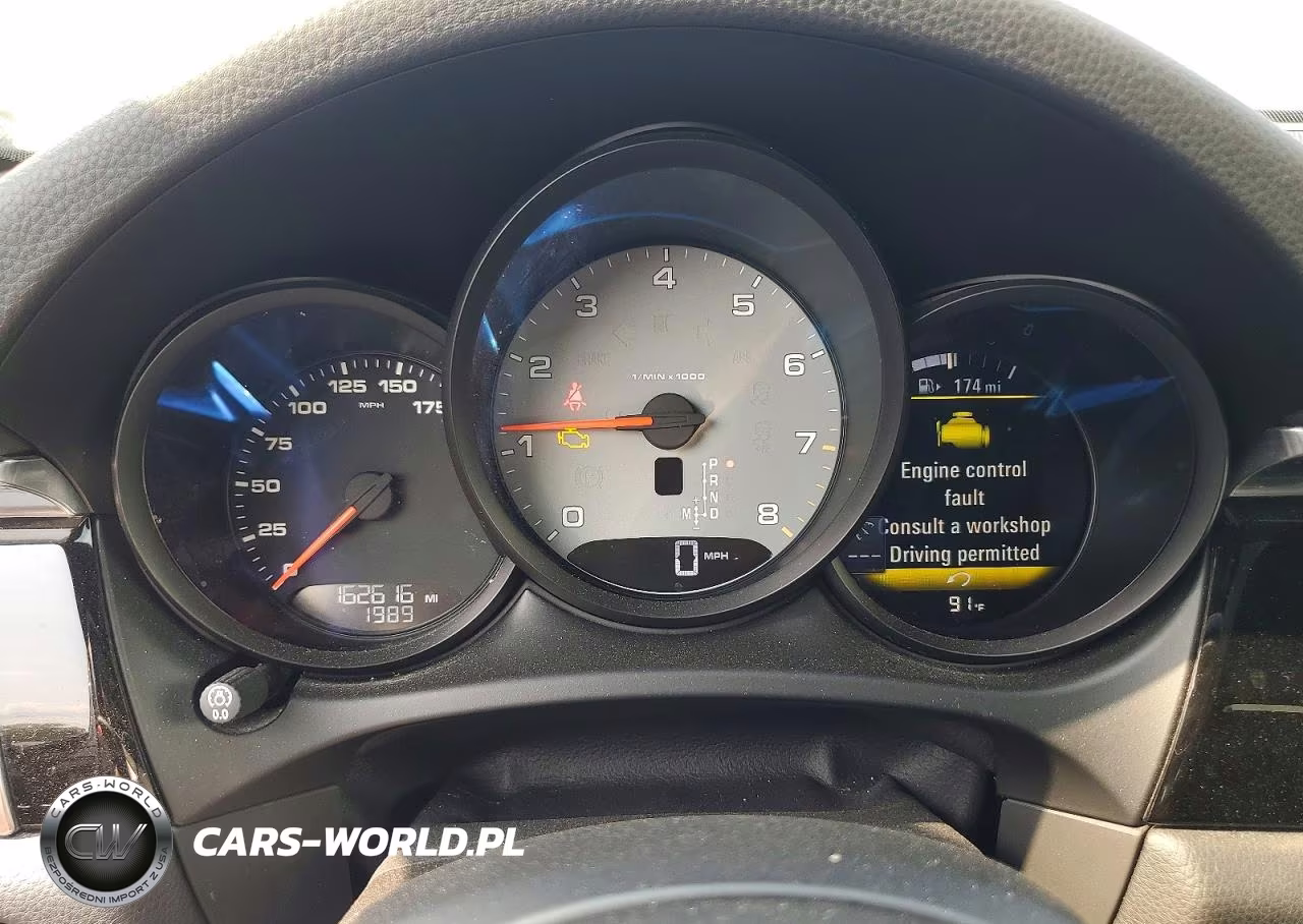 2016 Porsche Macan VIN:WP1AB2A58GLB41233 - 9