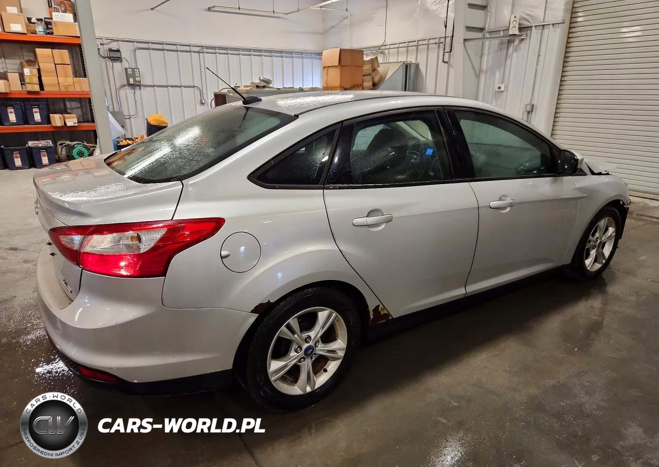 2014 Ford Focus Se VIN:1FADP3F25EL142461 - 3
