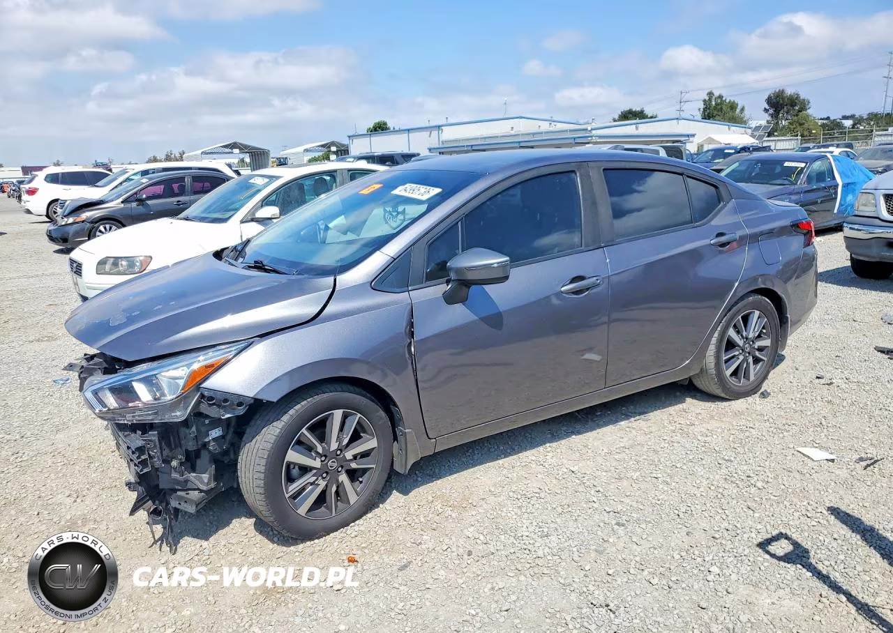 2021 Nissan Versa Sv