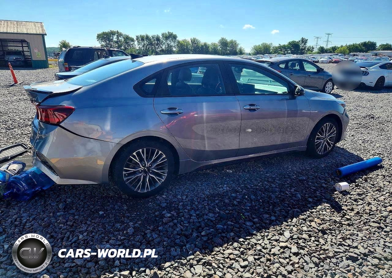 2024 Kia Forte Gt Line VIN:3KPF54AD0RE791915 - 3