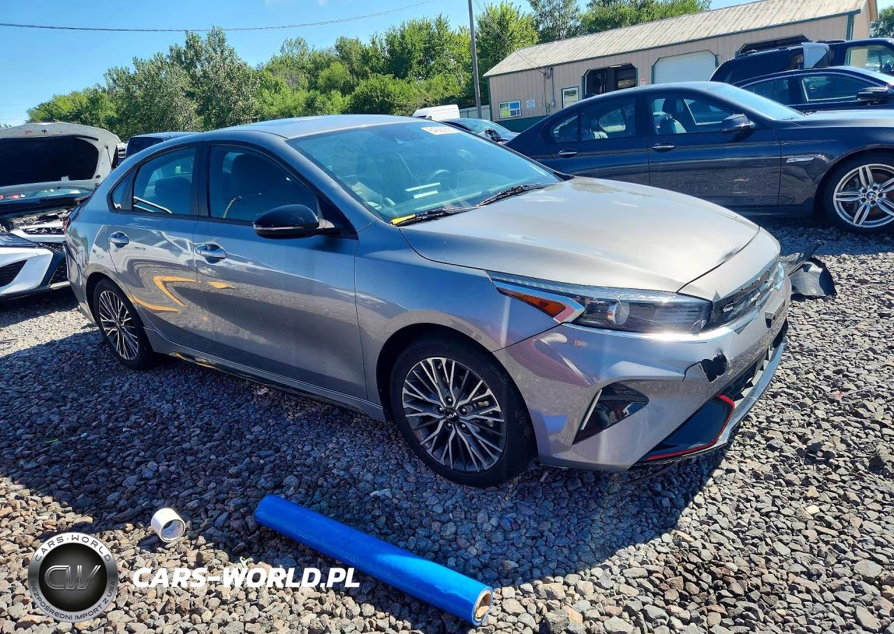 2024 Kia Forte Gt Line VIN:3KPF54AD0RE791915 - 4