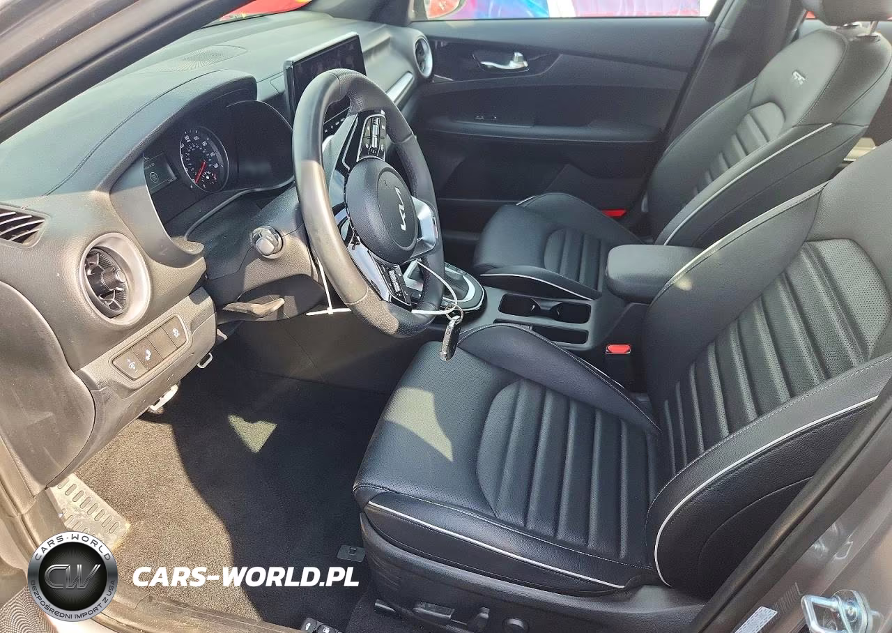 2024 Kia Forte Gt Line VIN:3KPF54AD0RE791915 - 7