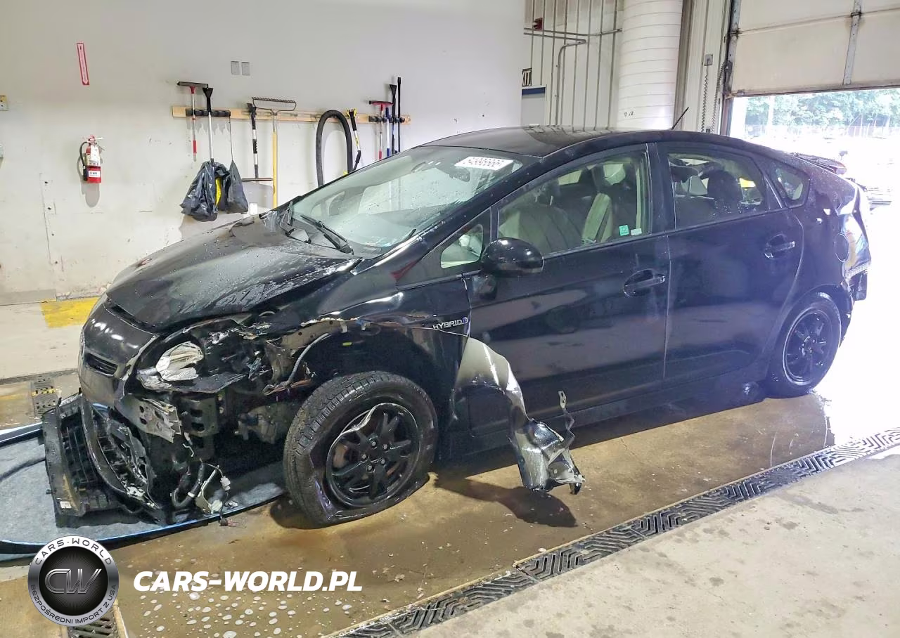TOYOTA PRIUS – zdjęcie 1 z 12