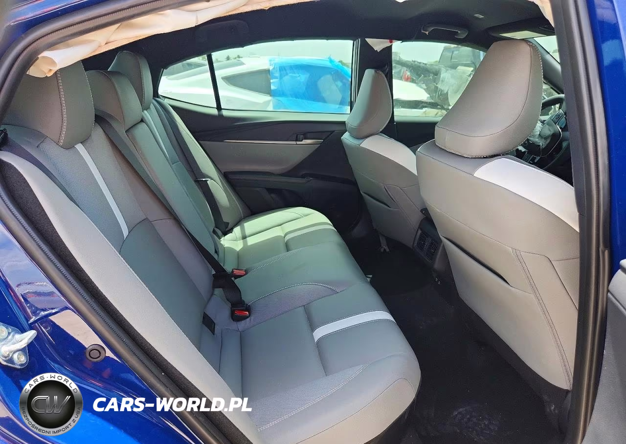 2026 Toyota Camry VIN:4T1DAACK1TU282935 - 10