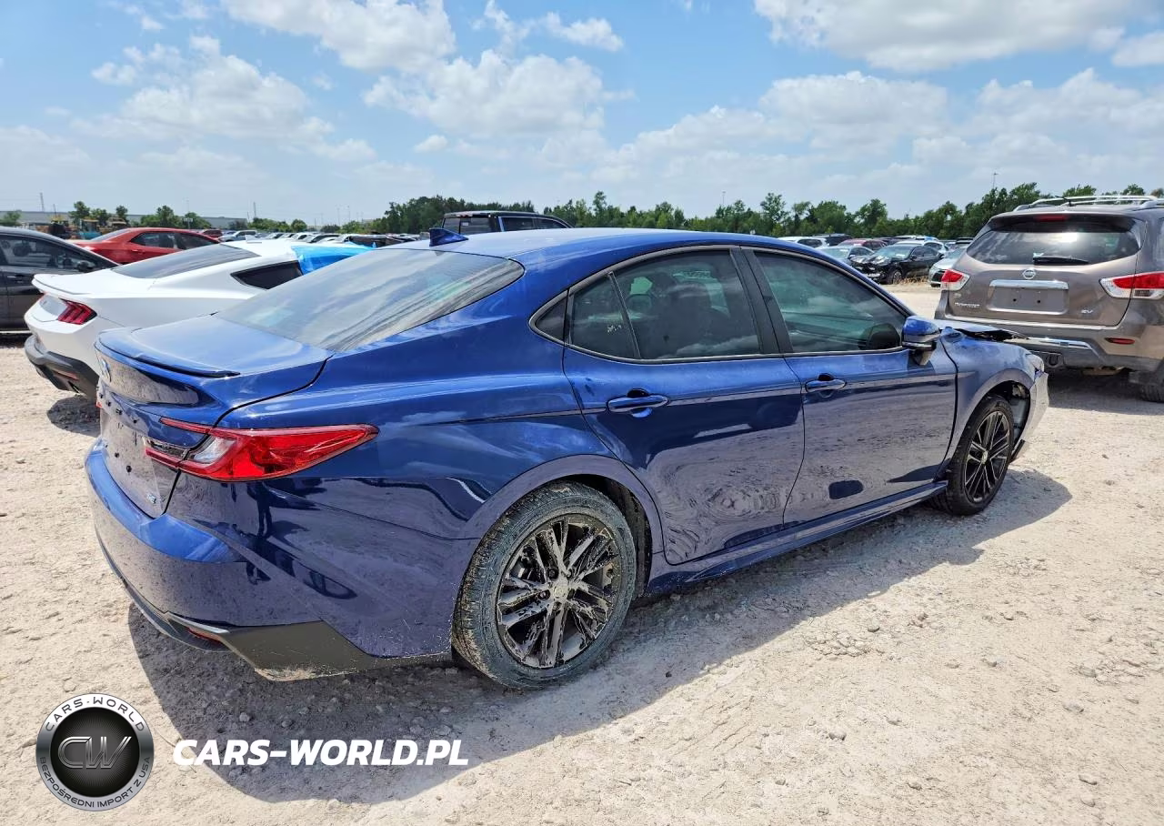 2026 Toyota Camry VIN:4T1DAACK1TU282935 - 3