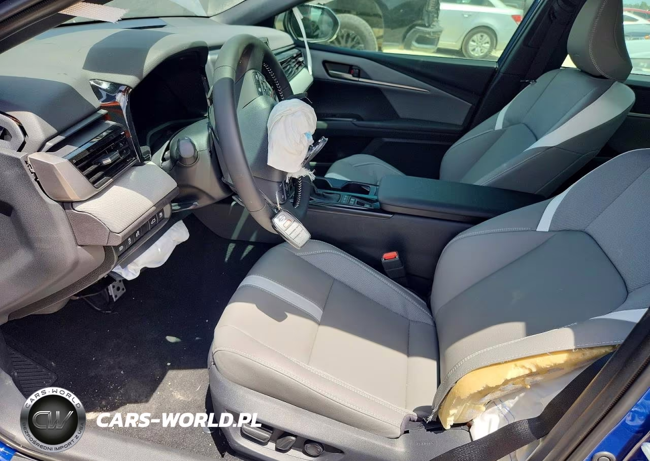 2026 Toyota Camry VIN:4T1DAACK1TU282935 - 7