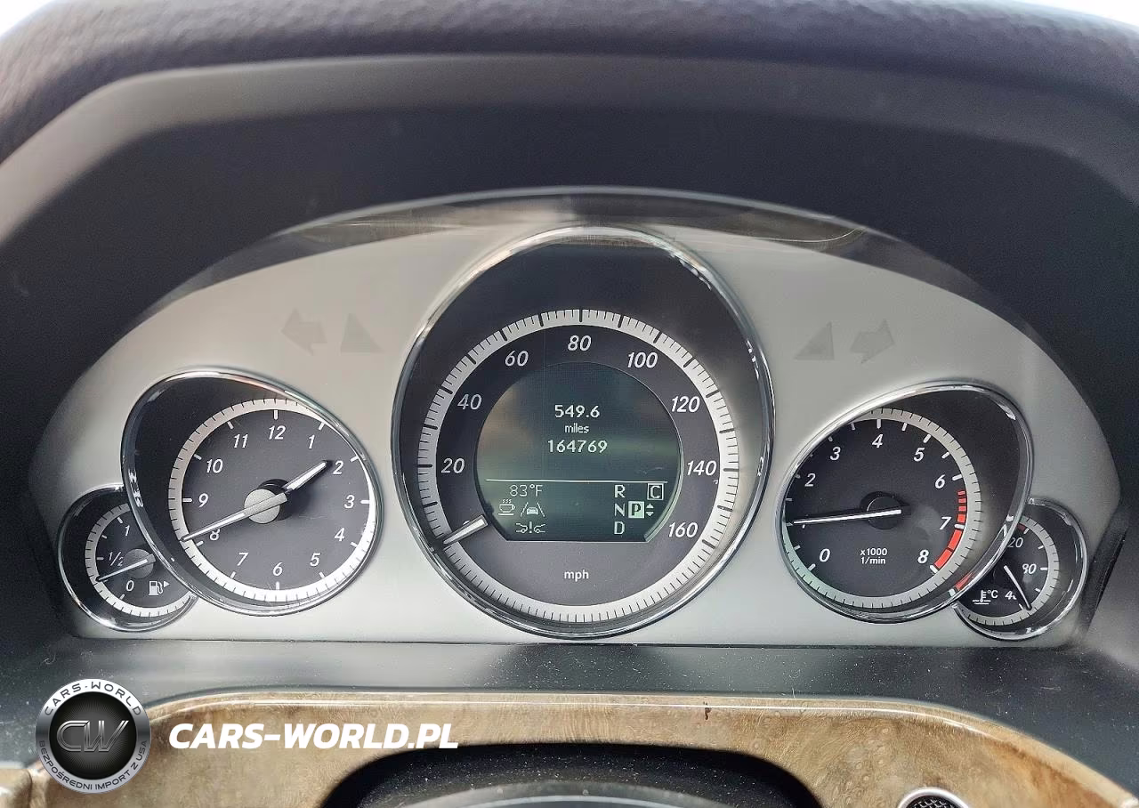 2010 Mercedes-Benz E 550 4Matic VIN:WDDHF9AB7AA169763 - 9