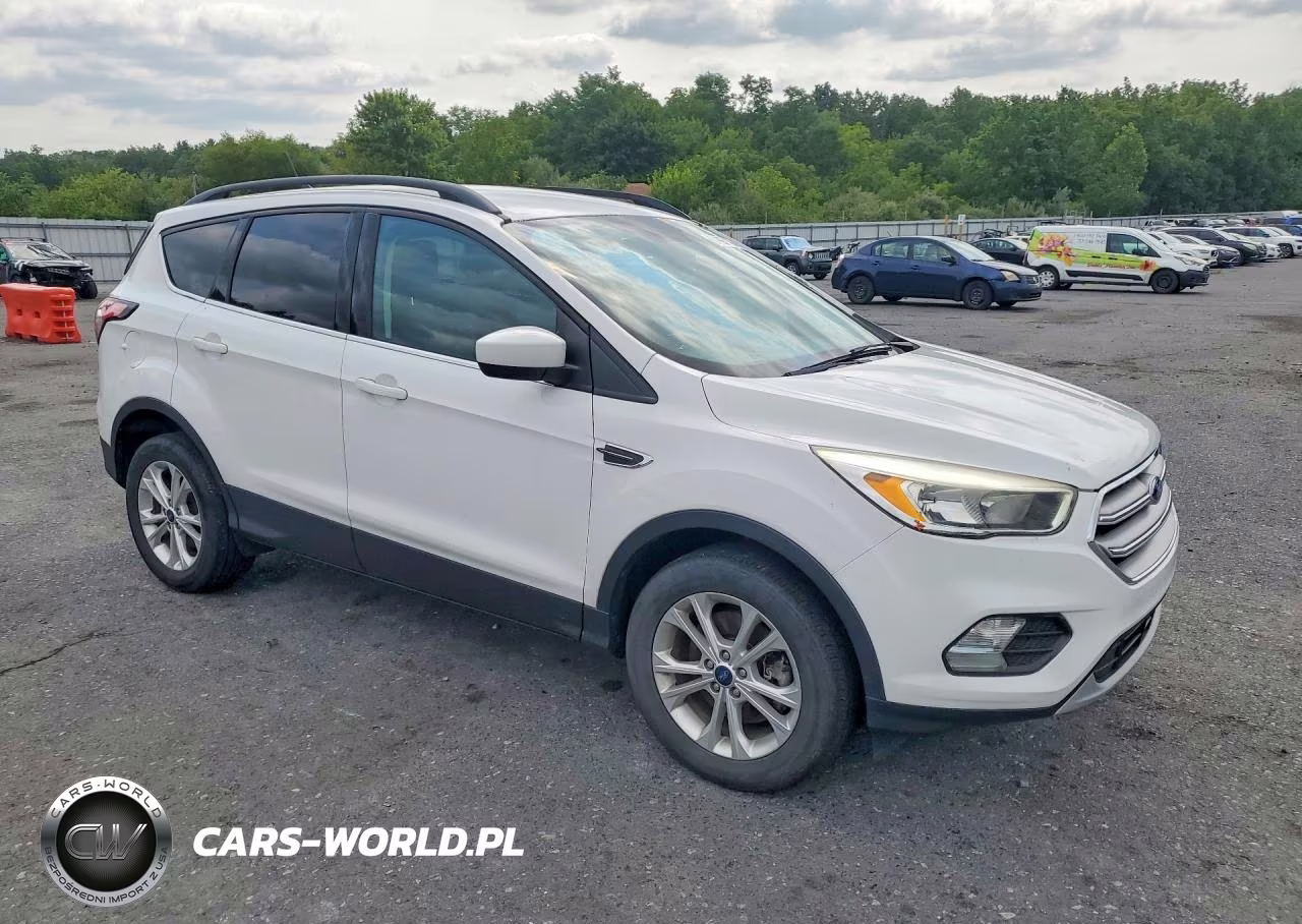 2018 Ford Escape Se VIN:1FMCU9GD8JUA60368 - 4