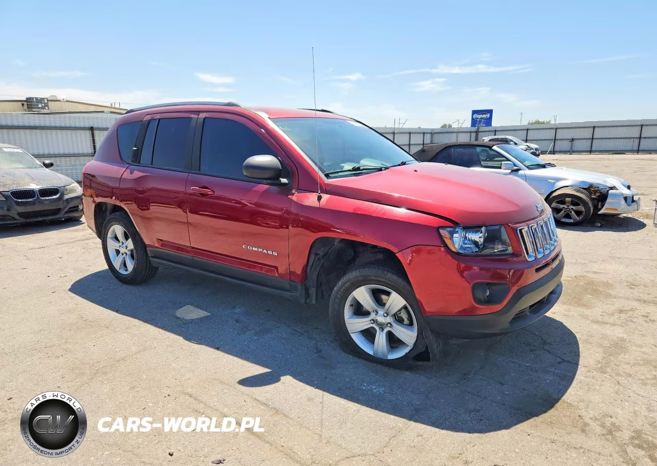 2016 Jeep Compass Sport VIN:1C4NJCBA8GD670411 - 4