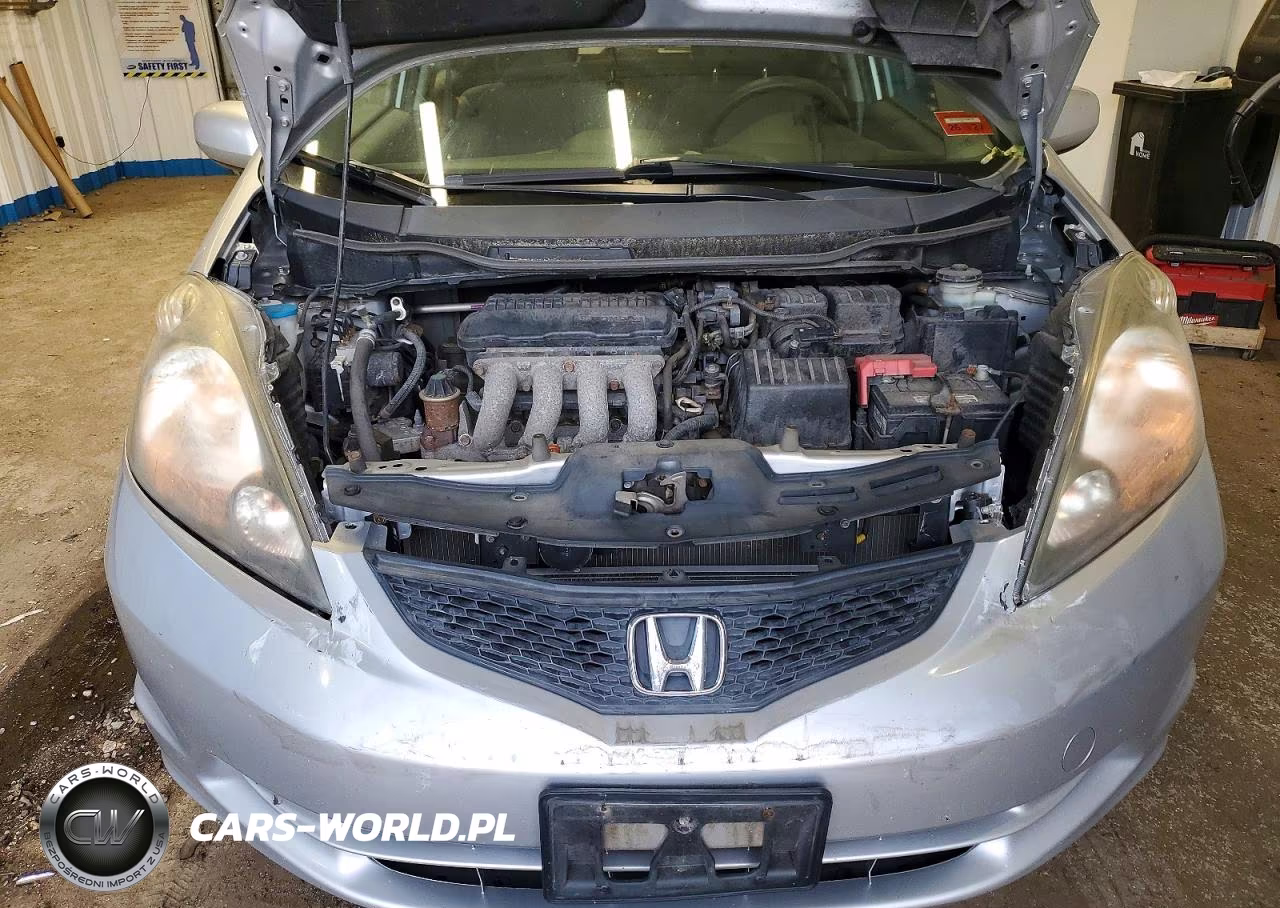 2013 Honda Fit VIN:JHMGE8H3XDC009613 - 12
