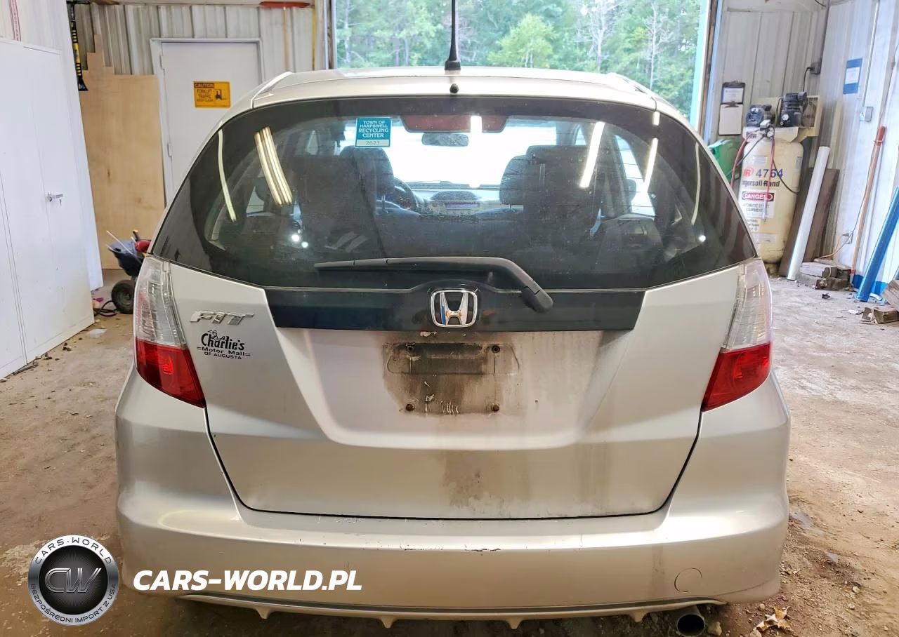 2013 Honda Fit VIN:JHMGE8H3XDC009613 - 6