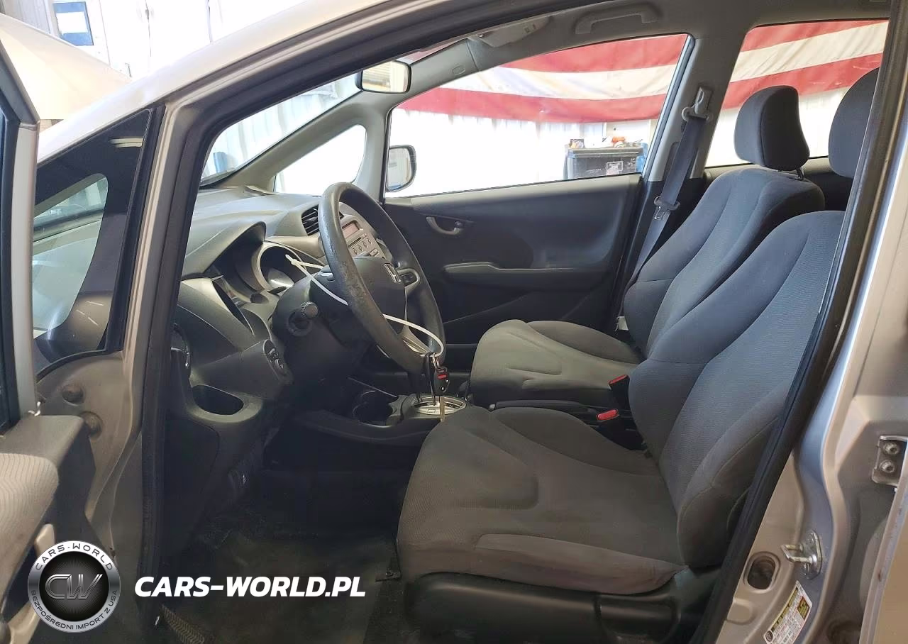 2013 Honda Fit VIN:JHMGE8H3XDC009613 - 7