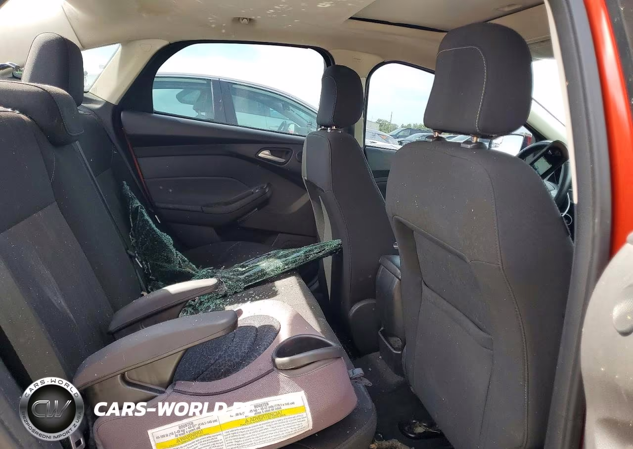 2018 Ford Focus Sel VIN:1FADP3H26JL301995 - 10