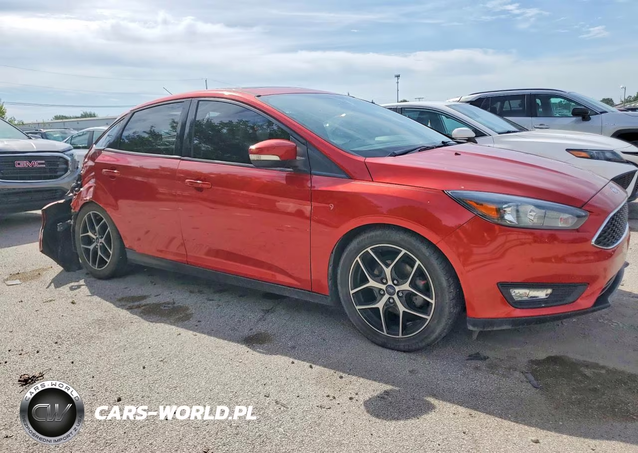2018 Ford Focus Sel VIN:1FADP3H26JL301995 - 4