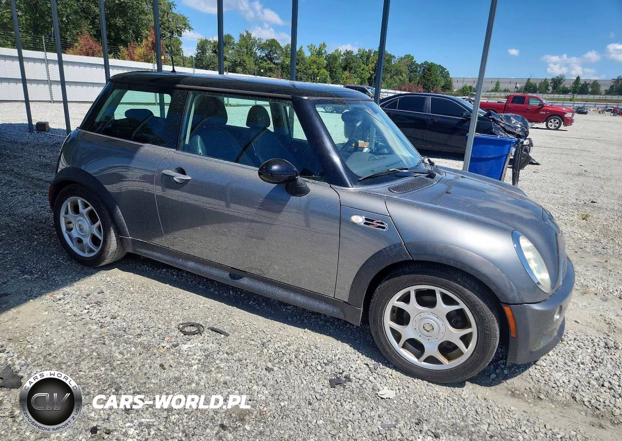 2004 Mini Cooper S VIN:WMWRE33434TD84935 - 4