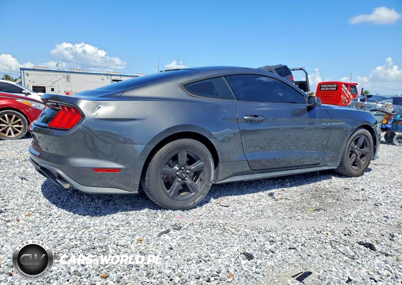 2018 Ford Mustang VIN:1FA6P8TH1J5179228 - 3