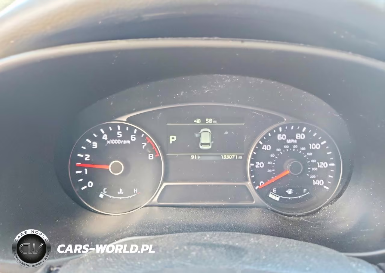2018 Kia Soul + VIN:KNDJP3A58J7613522 - 9