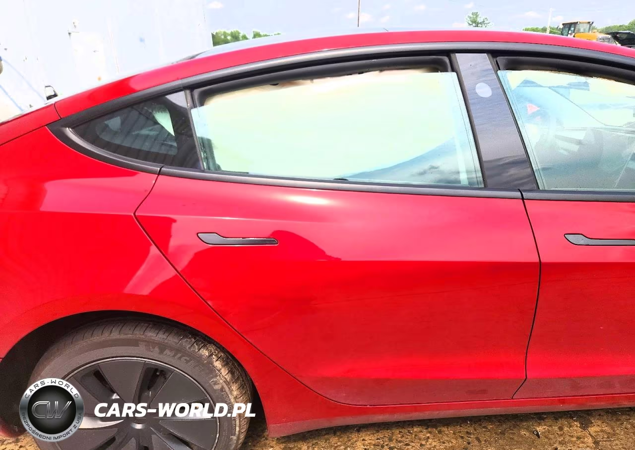 2025 Tesla Model 3 VIN:5YJ3E1EA9SF895949 - 10