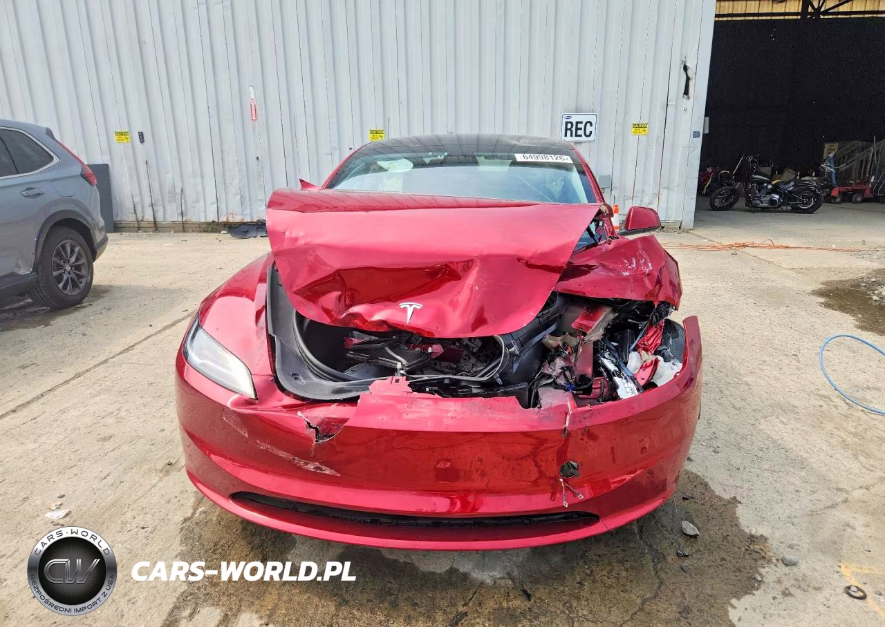 2025 Tesla Model 3 VIN:5YJ3E1EA9SF895949 - 5