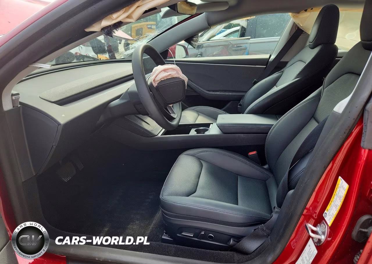 2025 Tesla Model 3 VIN:5YJ3E1EA9SF895949 - 7