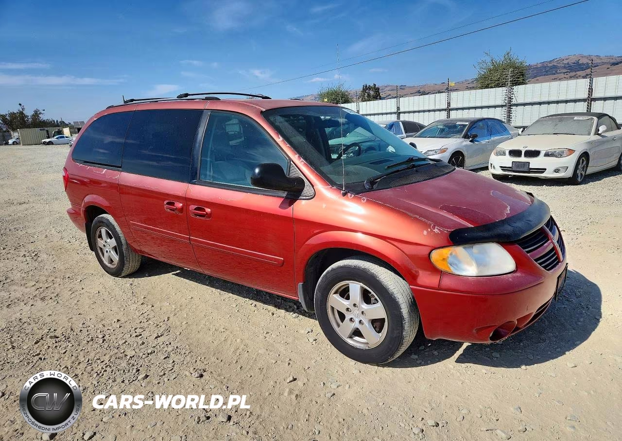 2007 Dodge Grand Caravan Sxt VIN:2D8GP44LX7R318974 - 4