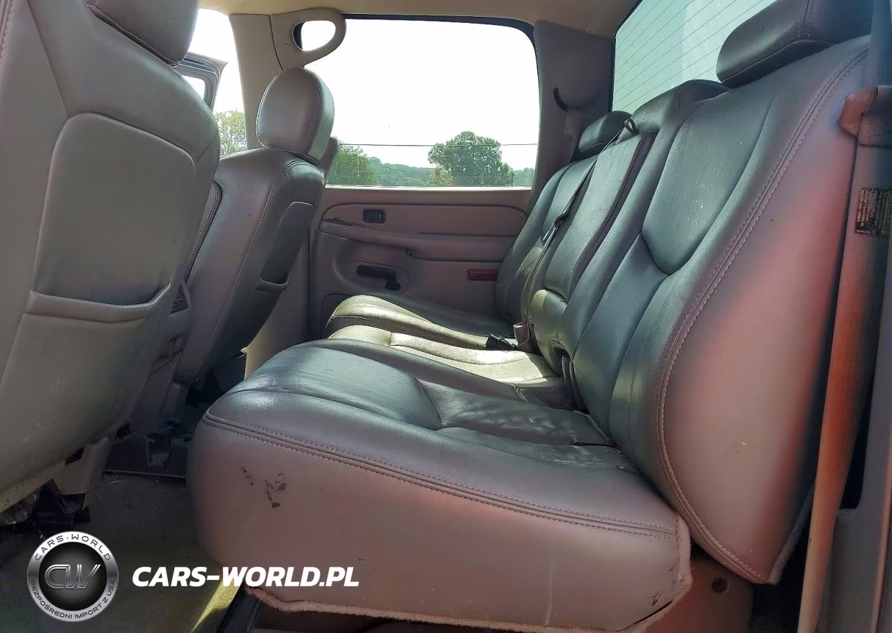 2005 Chevrolet Silverado K1500 VIN:2GCEK13T151328857 - 10