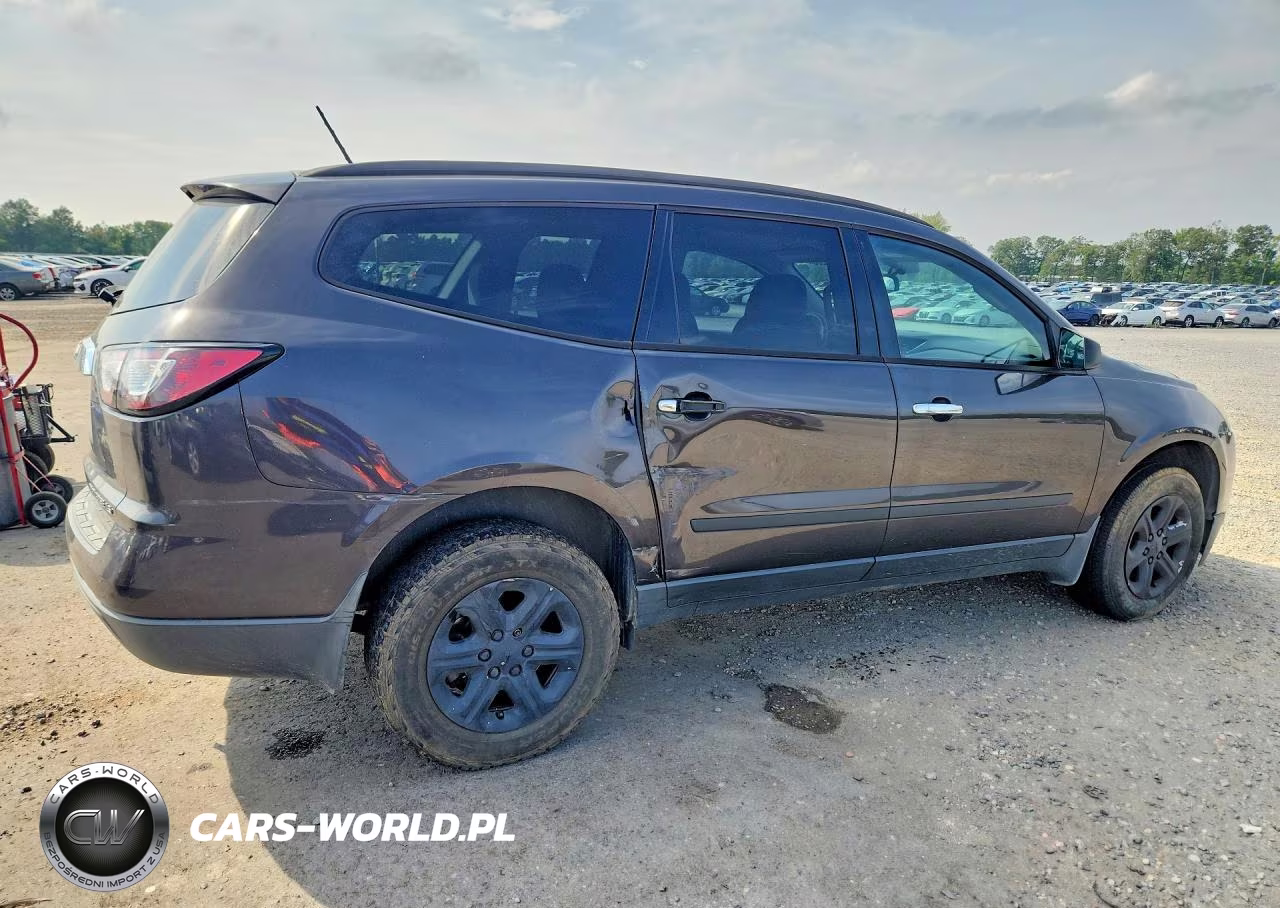 2013 Chevrolet Traverse Ls VIN:1GNKRFKD7DJ113081 - 3