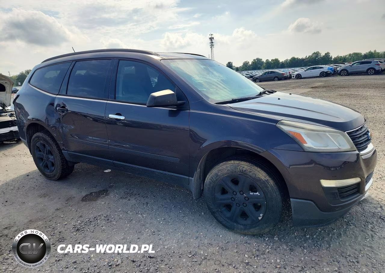 2013 Chevrolet Traverse Ls VIN:1GNKRFKD7DJ113081 - 4