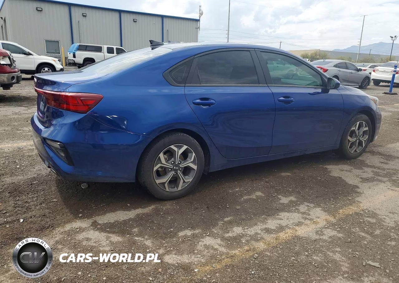 2020 Kia Forte Lxs VIN:3KPF24AD5LE249211 - 3