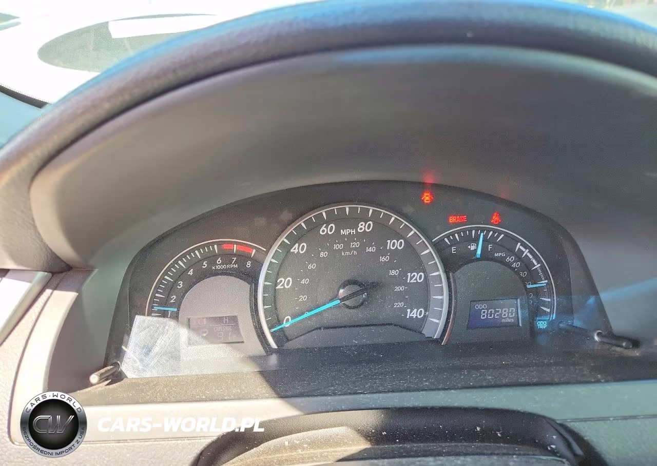 2014 Toyota Camry L VIN:4T1BF1FK6EU748205 - 9