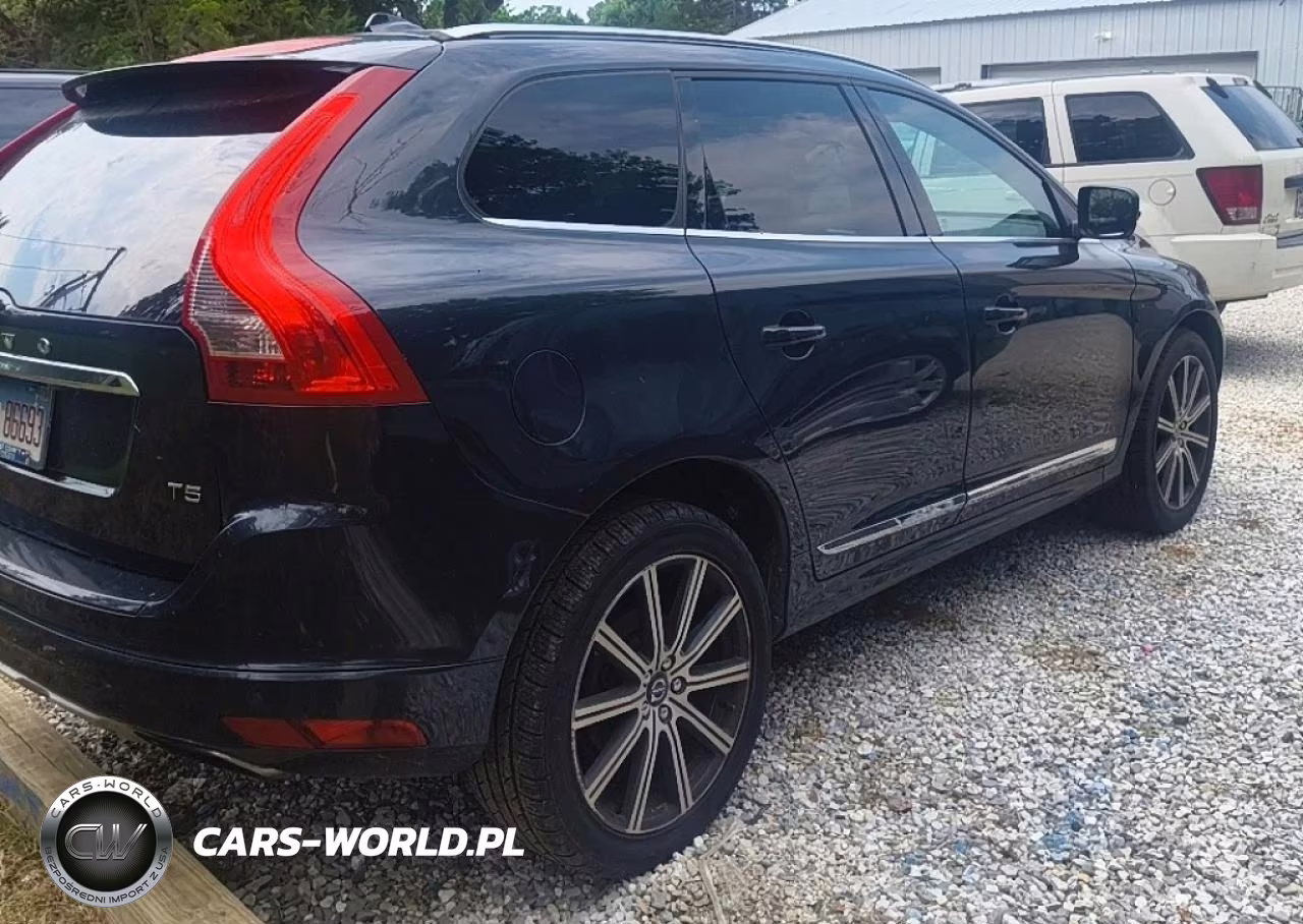 2015 Volvo Xc60 Platinum (Non R Design) VIN:YV440MDM8F2723501 - 4