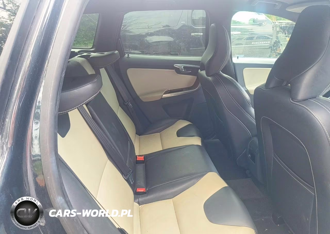 2015 Volvo Xc60 Platinum (Non R Design) VIN:YV440MDM8F2723501 - 6