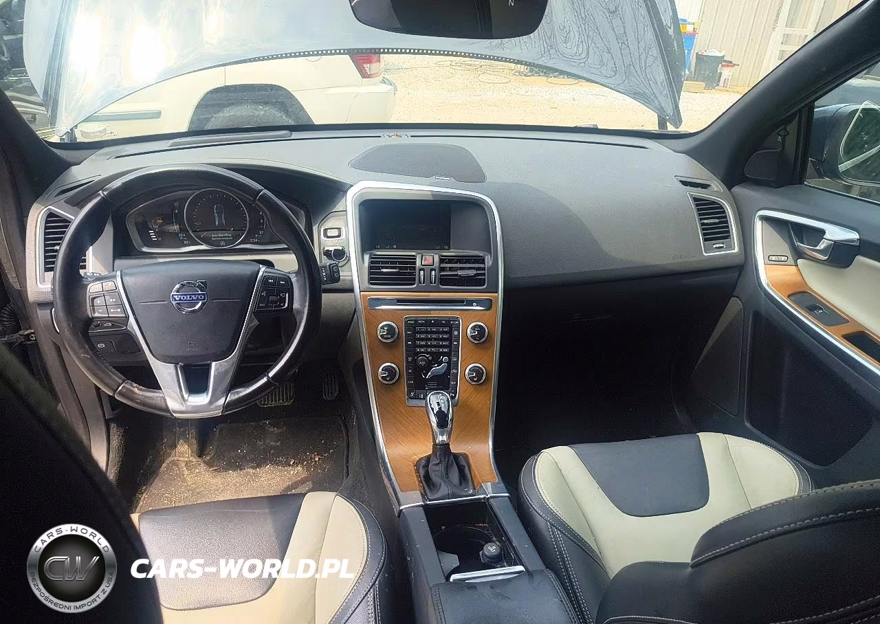 2015 Volvo Xc60 Platinum (Non R Design) VIN:YV440MDM8F2723501 - 9