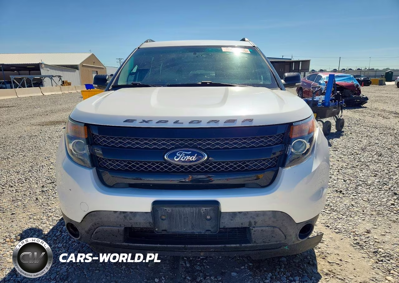 2015 Ford Explorer Sport VIN:1FM5K8GT2FGC38717 - 5