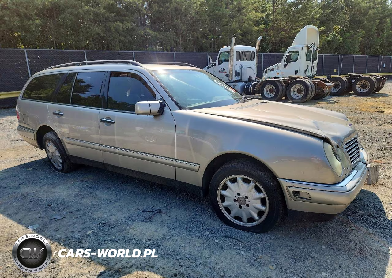 1999 Mercedes-Benz E 320 4Matic VIN:WDBJH82F9XX020924 - 4