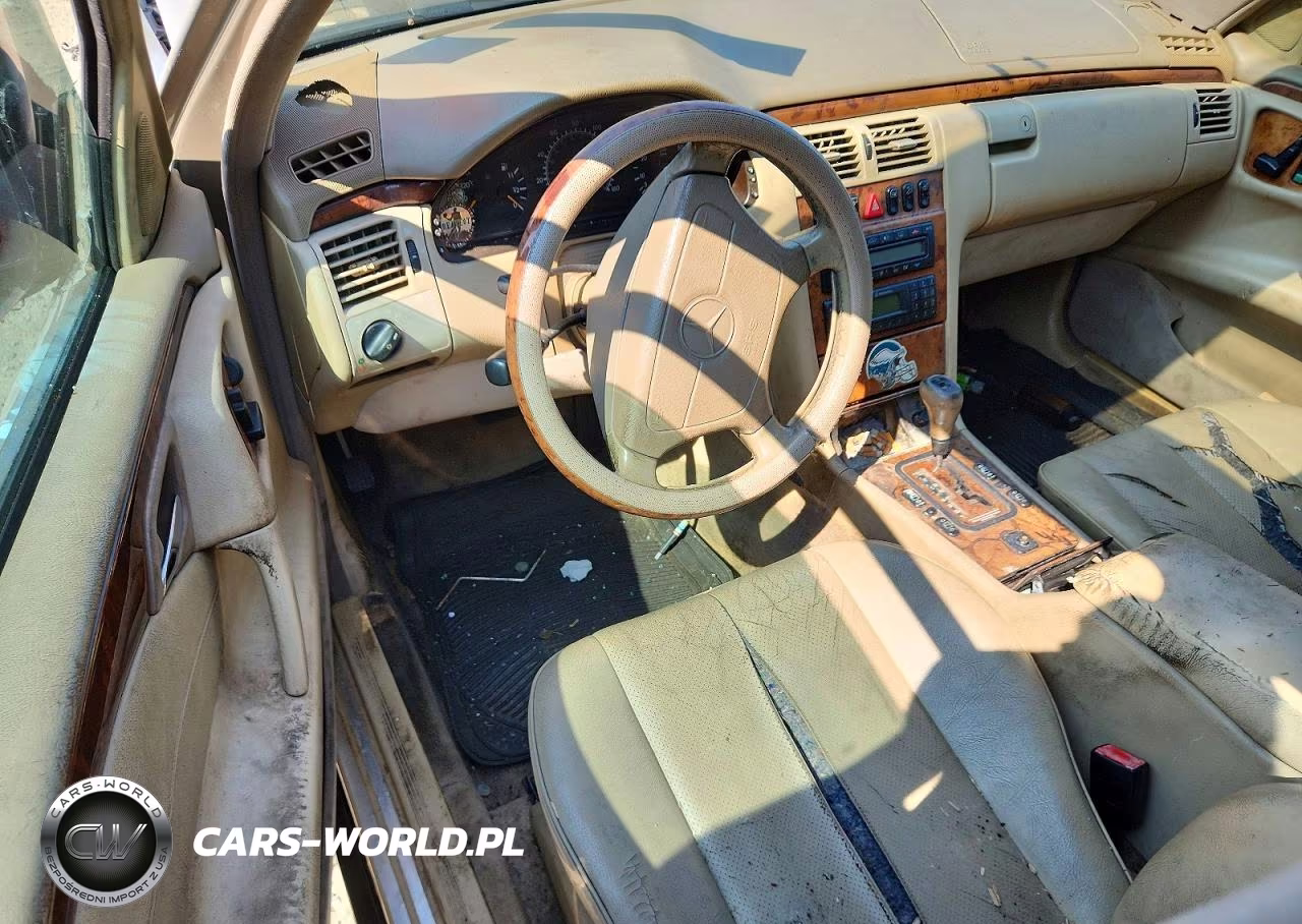1999 Mercedes-Benz E 320 4Matic VIN:WDBJH82F9XX020924 - 8