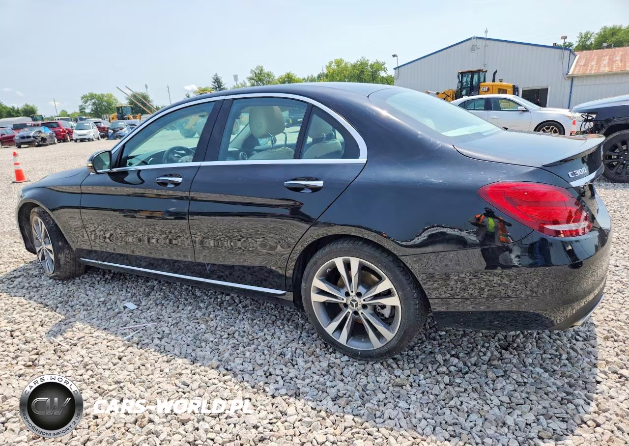 2018 Mercedes-Benz C 300 4Matic VIN:55SWF4KB0JU248555 - 2