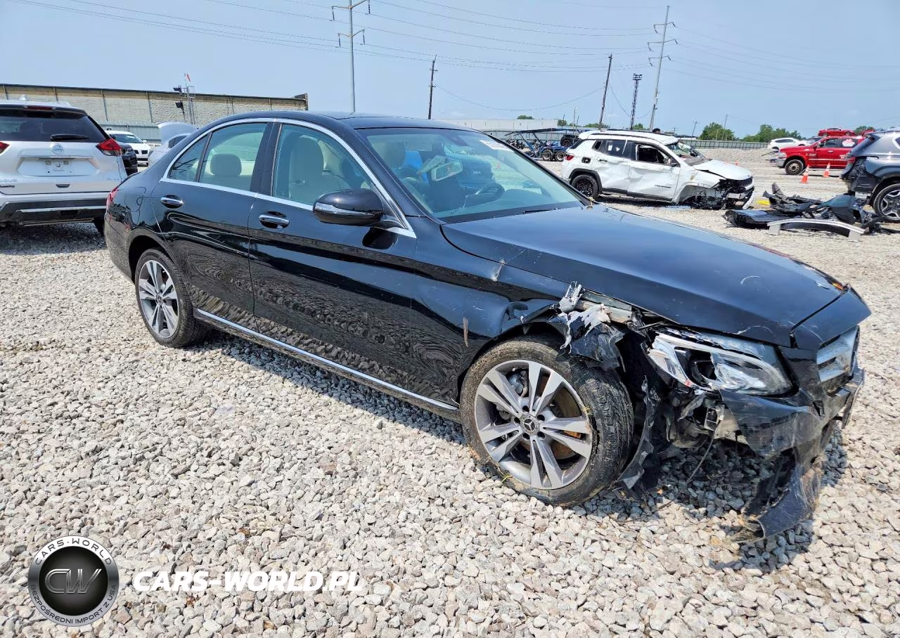2018 Mercedes-Benz C 300 4Matic VIN:55SWF4KB0JU248555 - 4