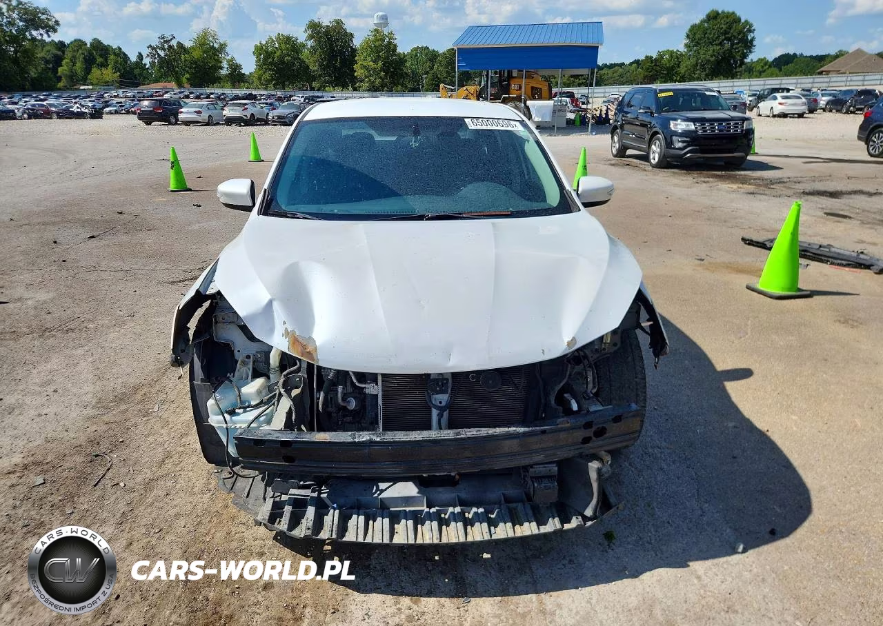 2018 Nissan Sentra Sr VIN:3N1AB7AP0JY212054 - 5