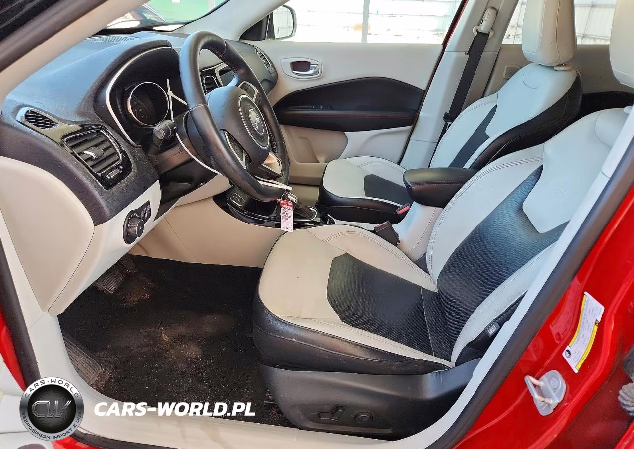 2018 Jeep Compass Limited VIN:3C4NJCCBXJT374816 - 7