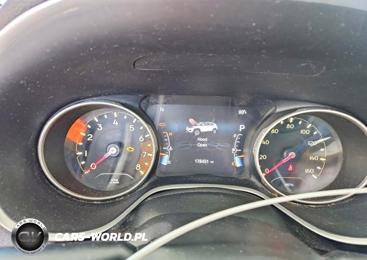 2018 Jeep Compass Limited VIN:3C4NJCCBXJT374816 - 9