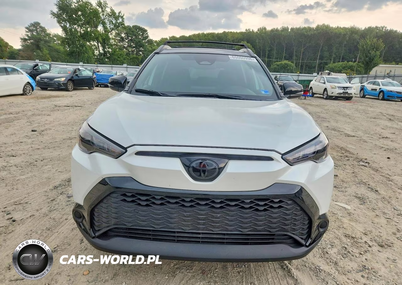 2025 Toyota Corolla Cross Hybrid Nightshade VIN:7MUFBABG2SV088026 - 5