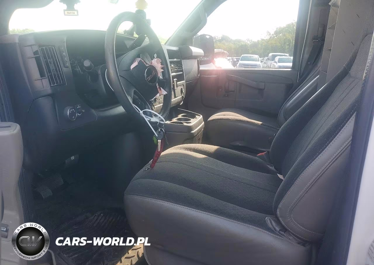 2018 GMC Savana G2500 VIN:1GTW7AFG9J1902688 - 7