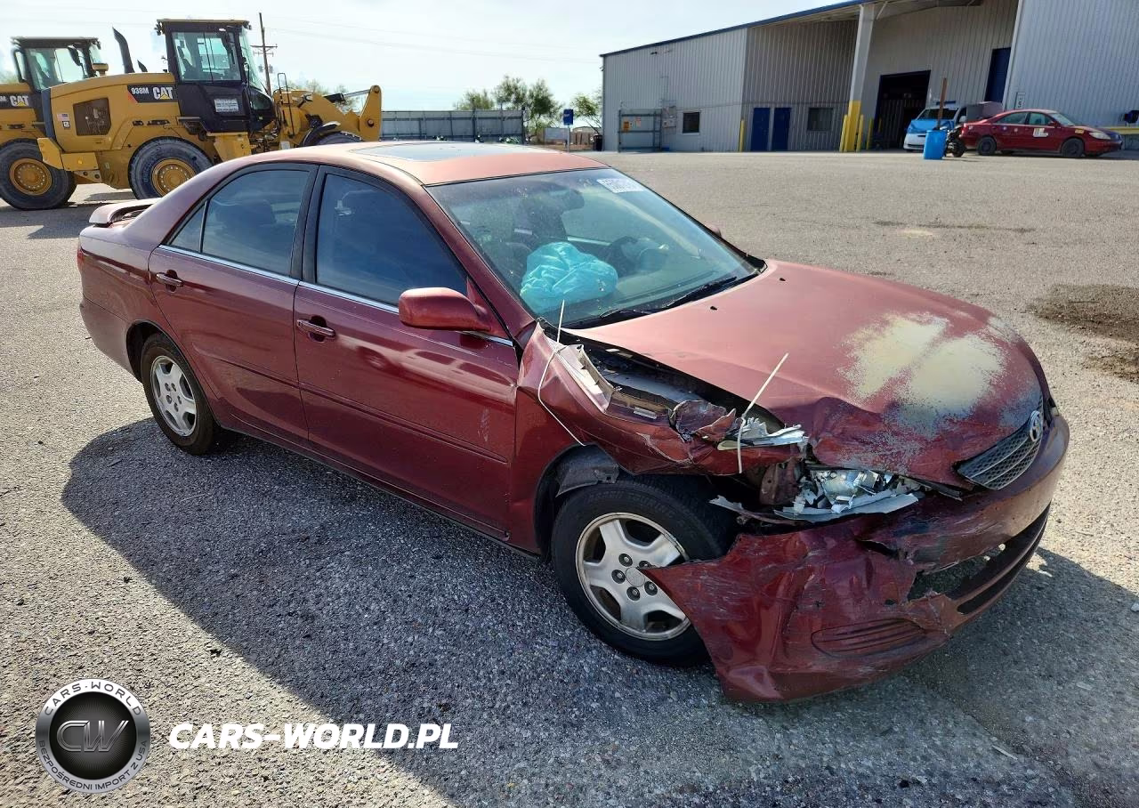 2002 Toyota Camry Le V6 VIN:4T1BF32KX2U032209 - 4