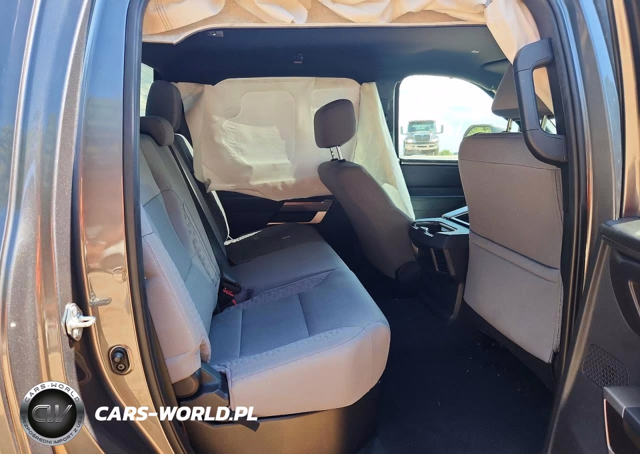 2025 Toyota Tundra Sr5 VIN:5TFLA5DB2SX328243 - 10