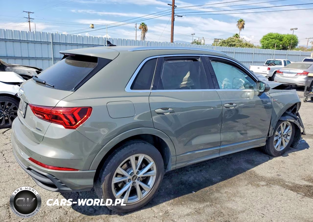 2023 Audi Q3 Premium S Line 45 VIN:WA1DECF30P1144877 - 3