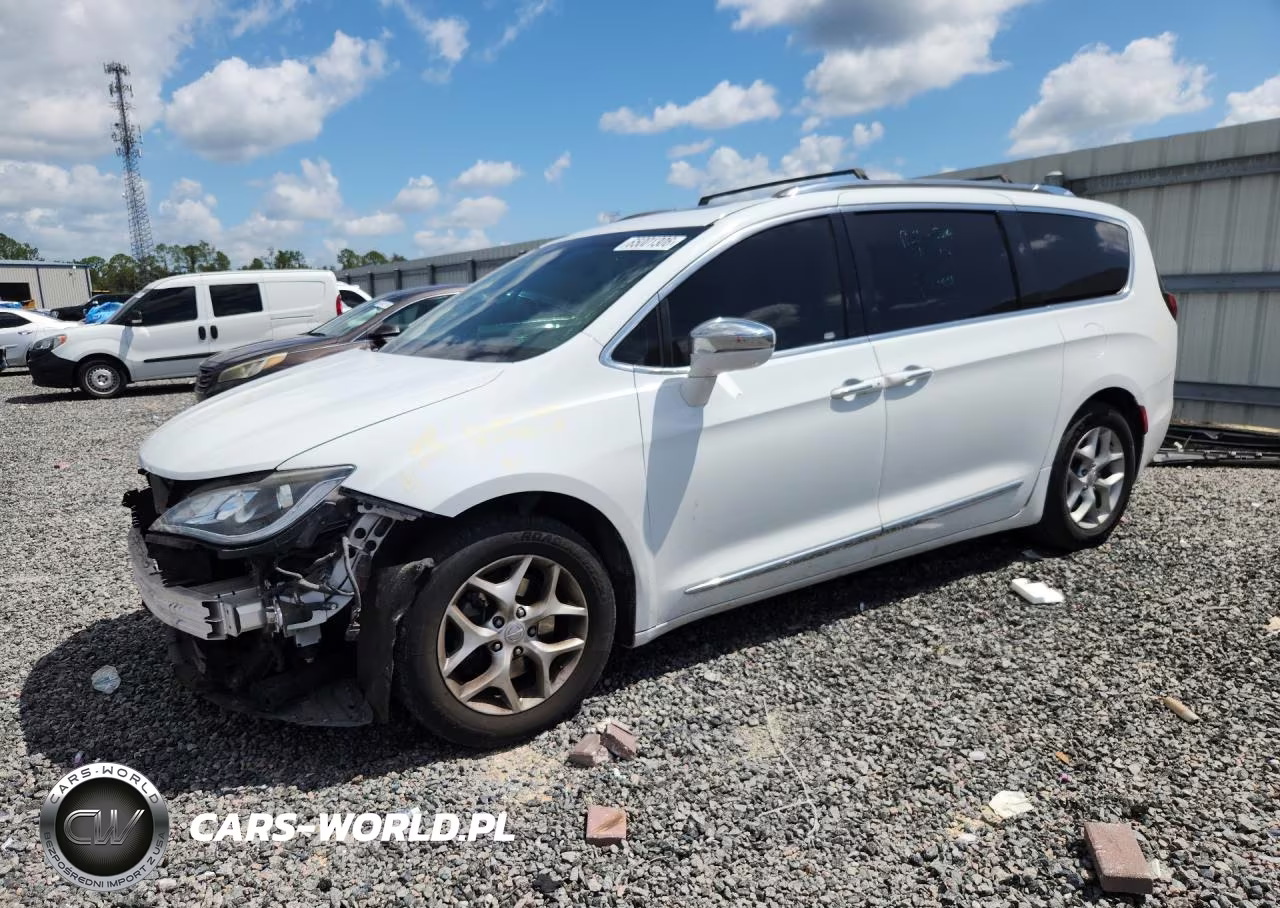 2019 Chrysler Pacifica Limited VIN:2C4RC1GG3KR745888 - 1