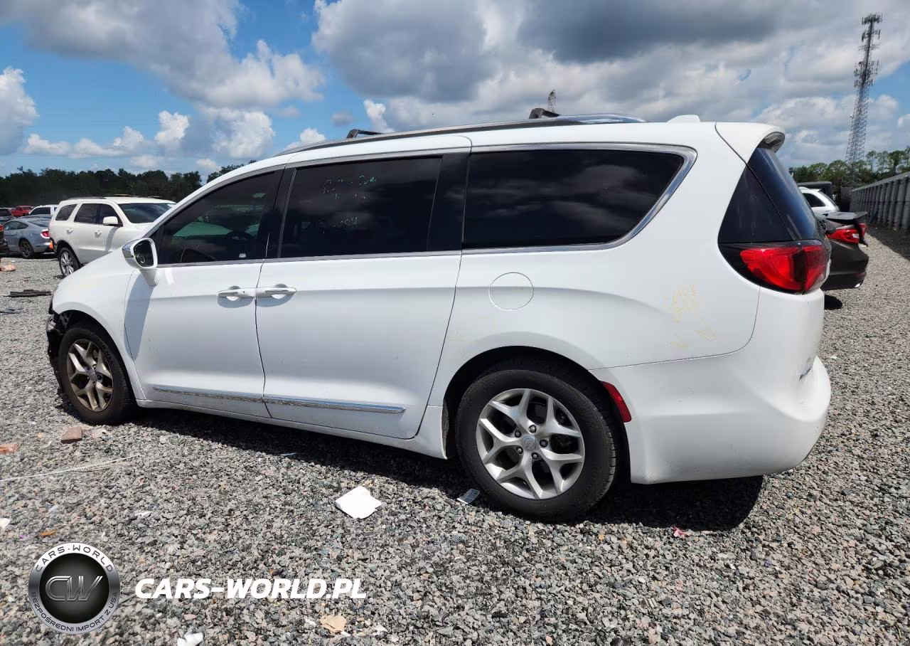 2019 Chrysler Pacifica Limited VIN:2C4RC1GG3KR745888 - 2
